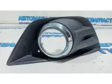 Рамка противотуманной фары правой Ford Kuga 8V4119952A.