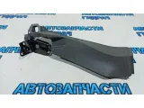 Обшивка стойки задняя правая Ford Kuga 8V41S31016ADW.