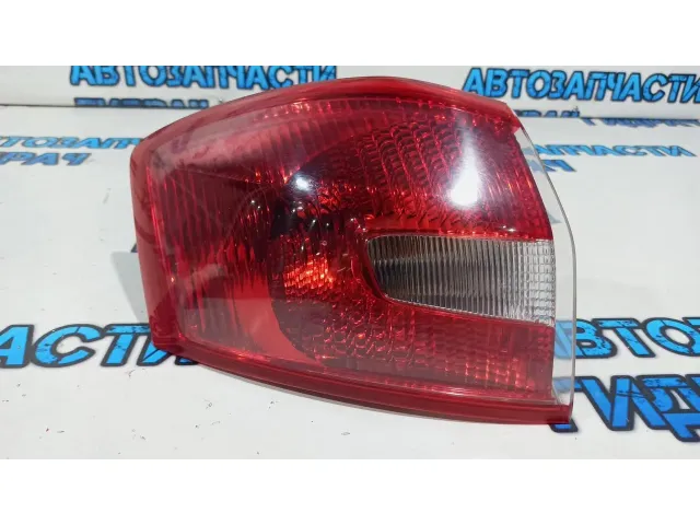 Фонарь задний наружный левый Ford Kuga 8V4113405CH. 1710612.