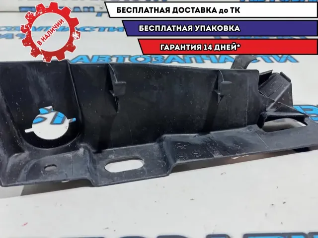 Накладка переднего крыла правого Ford Kuga 8V41S02476AG.
