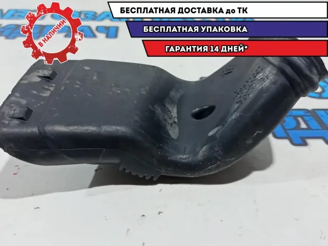 Воздуховод Ford Kuga 8V419E635CC.