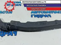 Пыльник крыла правый Ford Kuga 8V41S16E560AA. Дефект.