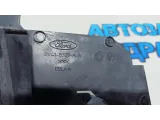 Дефлектор радиатора левый Ford Kuga 8V418327AA.
