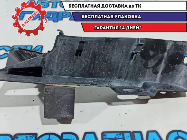 Накладка переднего крыла левого Ford Kuga 8V41S02477AF.