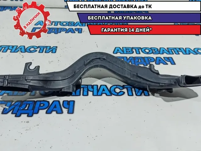 Воздуховод Ford Kuga 7M519E635AD. Дефект.