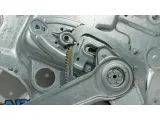 Кронштейн стеклоподъмника заднего левого Ford Kuga 1527948.