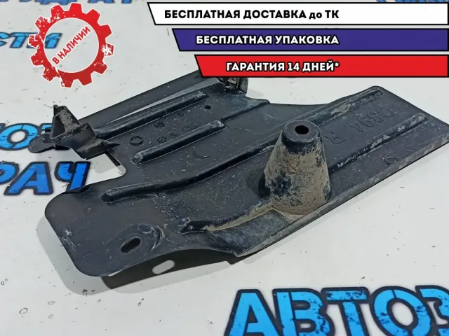 Пыльник кузова задний правый Ford Kuga 8V4111778AD.