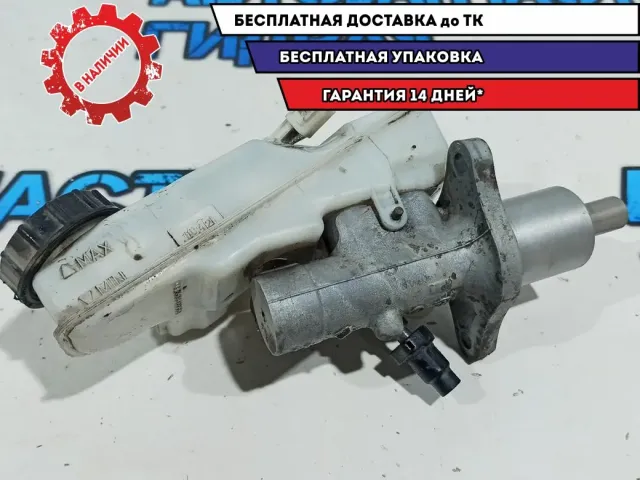 Цилиндр тормозной главный Ford Kuga 1679119. В сборе.