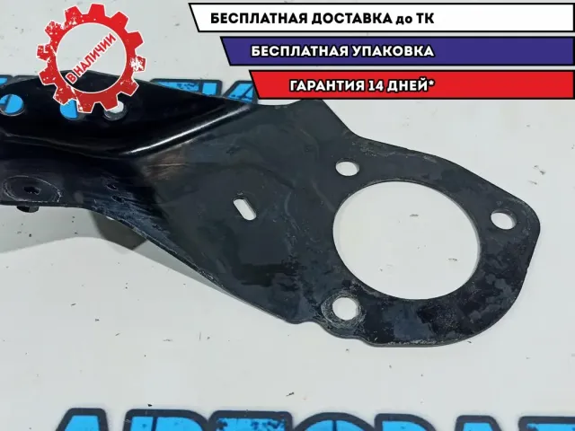 Кронштейн распорки Ford Kuga 8V41110A51AC.