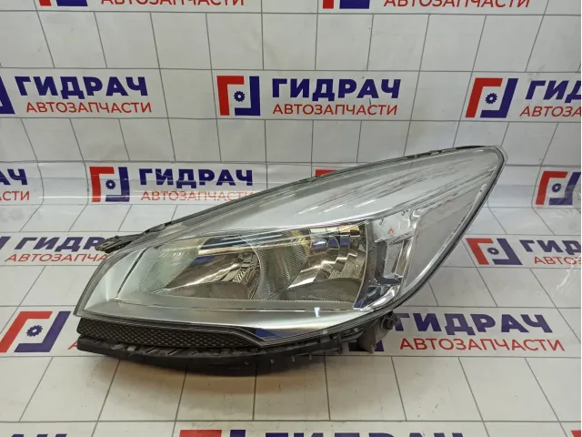 Фара левая Ford Kuga (CBS) 1808350