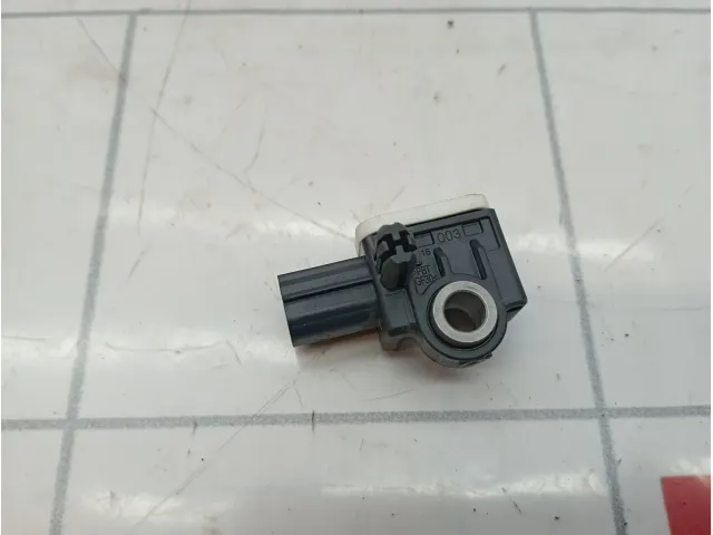 Датчик AIR BAG Ford Kuga (CBS) 5118643