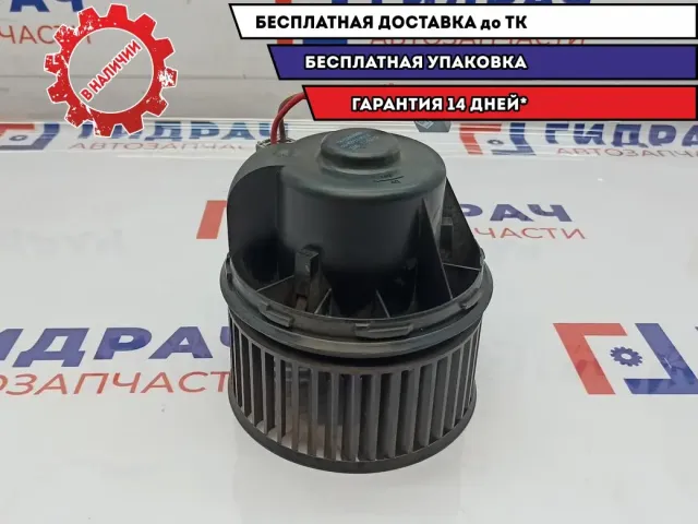 Моторчик отопителя Ford Kuga 2 1696006.