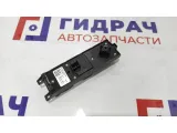 Блок управления стеклоподъемниками Ford Kuga 2 2029540. Дефект крепления.