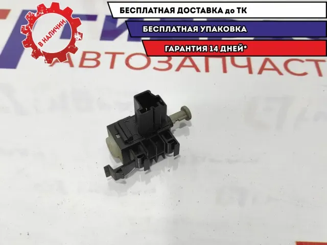 Концевик педали сцепления Ford Kuga 2 6G9T11A152AA.