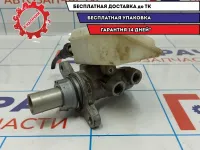Цилиндр тормозной главный Ford Kuga 2 AV612140GA.