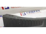 Накладка проема багажника Ford Kuga 2 1833734. Дефекты.