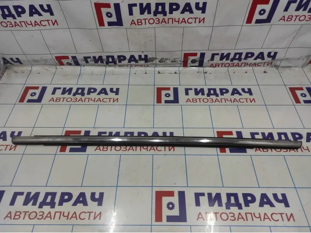 Накладка стекла заднего правого Ford Kuga 5223222