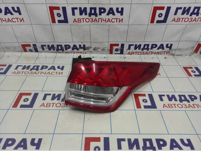 Фонарь задний наружный правый Ford Kuga 1923704