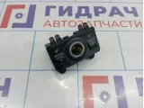 Кнопка обогрева сидений Ford Kuga 1766444