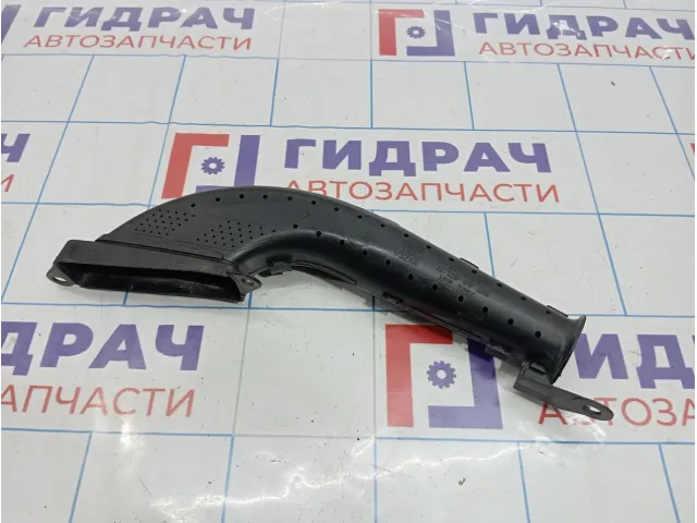 Воздухозаборник Ford Kuga CV61-9E635-CA