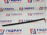 Уплотнитель стекла переднего левого Ford Kuga 5276031