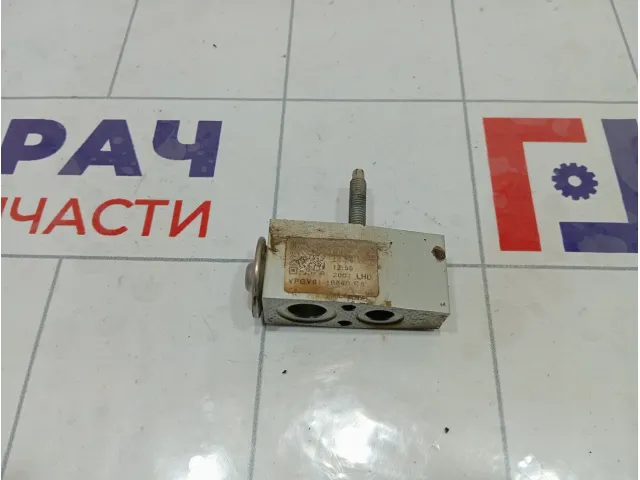 Клапан кондиционера Ford Kuga 2069545