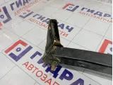 Кронштейн балки передний правый Ford Kuga 1755177