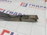 Кронштейн балки передний правый Ford Kuga 1755177