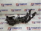 Кронштейн консоли Ford Kuga 2076766