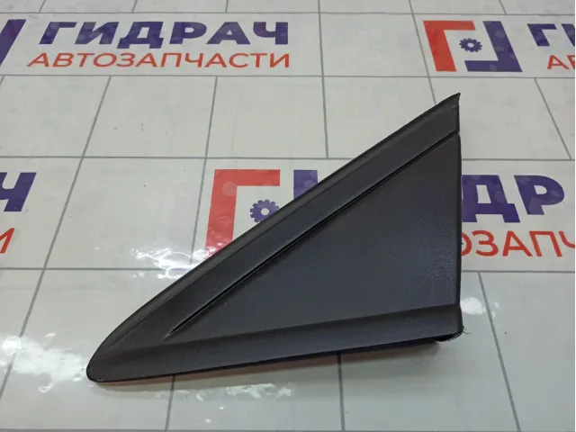 Накладка крыла переднего левого Ford Kuga 2354966