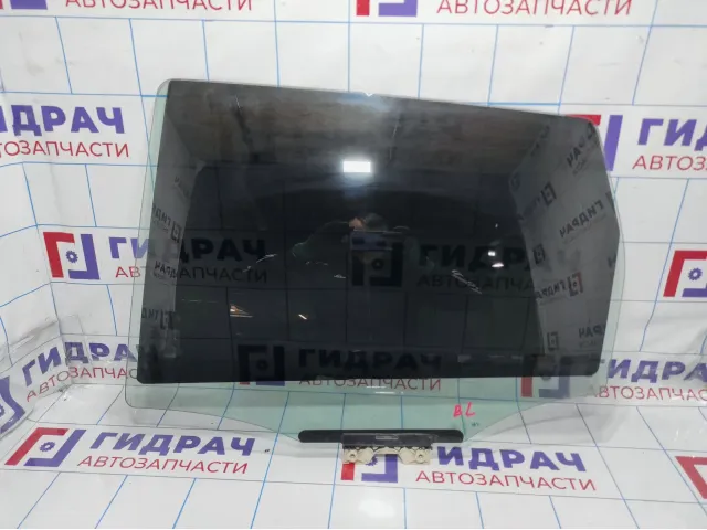 Стекло двери задней левой Ford Kuga 1805752