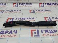 Кронштейн передней балки правый Ford Kuga 1755177
