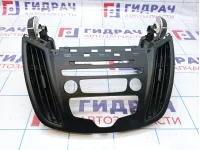 Накладка в торпедо центральная Ford Kuga 2116981