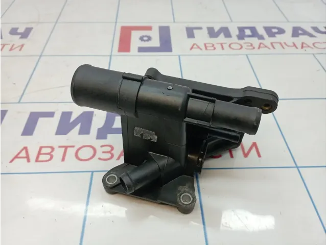 Фланец двигателя системы охлаждения Ford Kuga 1448949