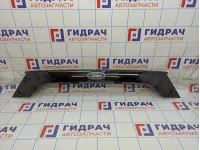 Накладка двери багажника Ford Kuga 2067672