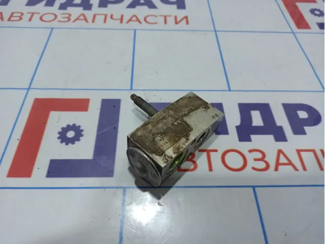 Клапан кондиционера Ford Kuga 2069545