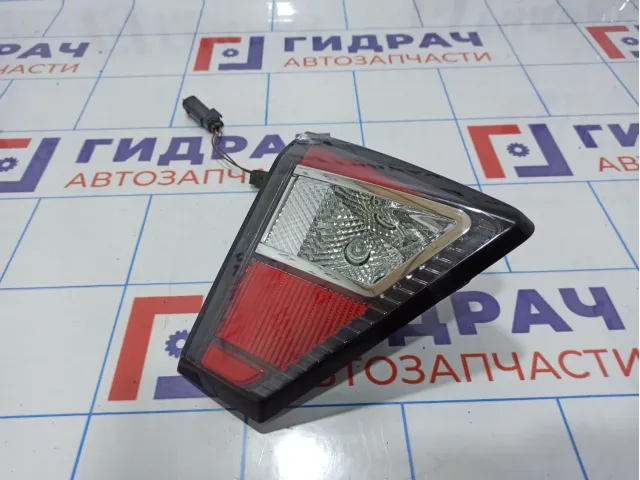 Фонарь задний внутренний левый Ford Kuga 2247369