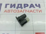 Кнопка открывания багажника Ford Mondeo 1117577