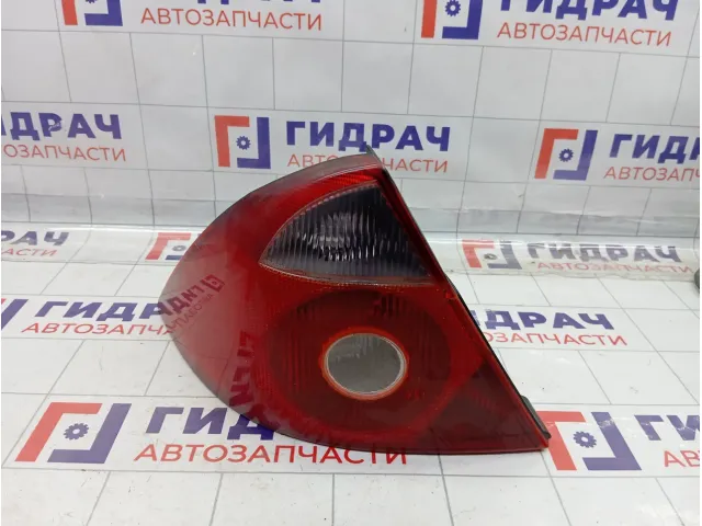 Фонарь задний левый Ford Mondeo 1371861