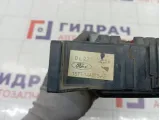 Блок предохранителей Ford Mondeo 1372046