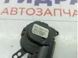 Моторчик заслонки отопителя (печки) Ford Mondeo 1144030