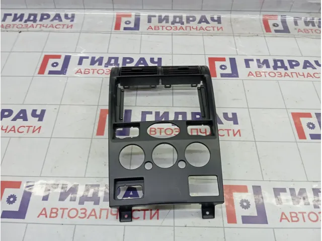 Рамка магнитолы Ford Mondeo 1209133