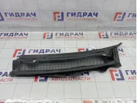 Решетка под лобовое стекло (Жабо) левая Ford Mondeo 1230483