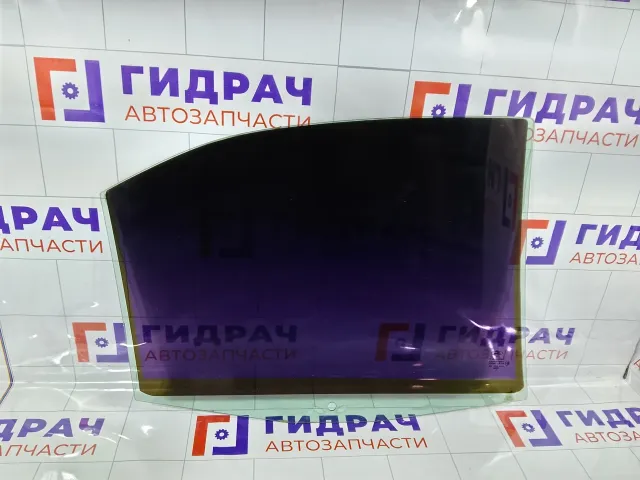 Стекло двери задней левой Ford Mondeo 1303631