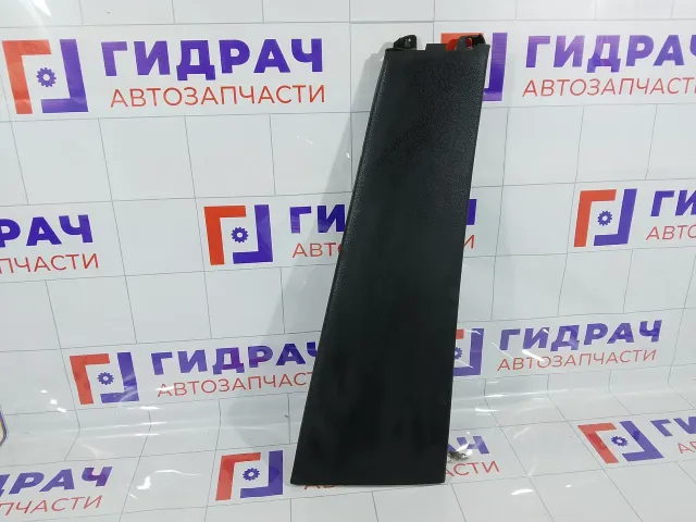Обшивка стойки средней правой нижняя Ford Mondeo 1307463