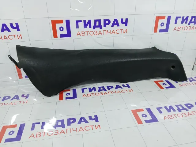 Обшивка стойки задней правой нижняя Ford Mondeo 1227002