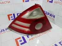 Фонарь задний левый Ford Mondeo 1464087