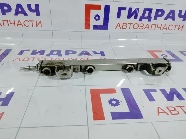 Топливная рампа (топливная рейка) Ford Mondeo 1356995