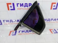 Стекло двери задней левой Ford Mondeo 1354386