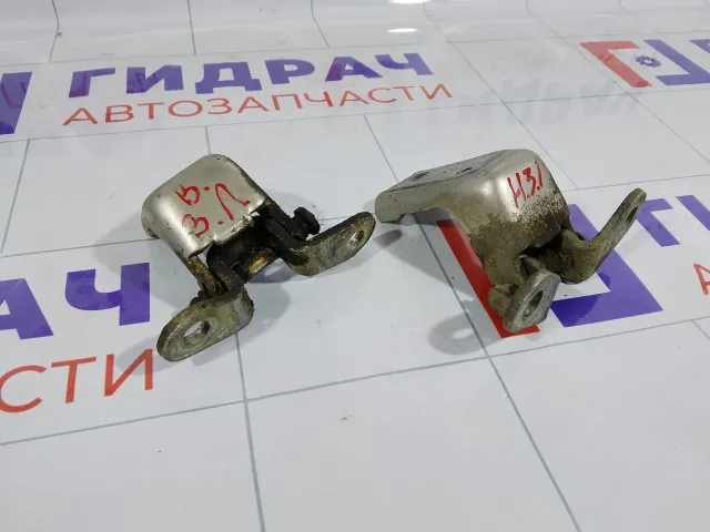 Петли двери заднее левое Ford Mondeo